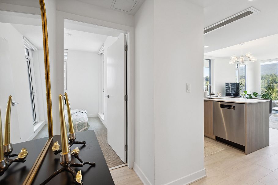 1207 1471 Hunter Street North Vancouver, BC - 28