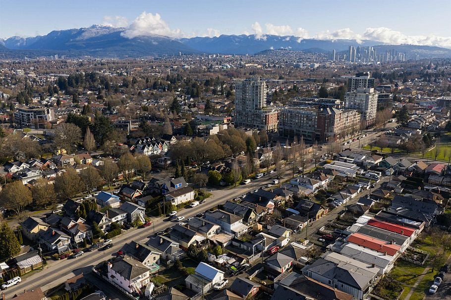 1266 E King Edward Avenue Vancouver, BC - 14