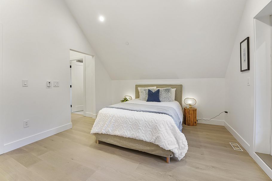 1 2138 W 48th Avenue Vancouver, BC - 21