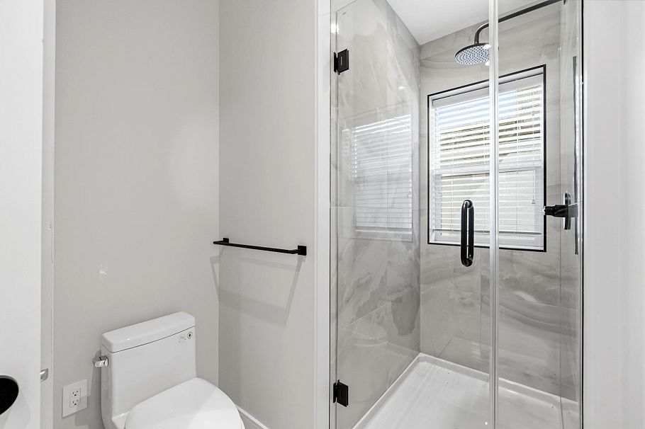 1155 Renfrew Street Vancouver, BC - 31