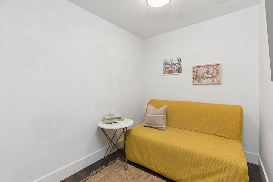 101 1550 Fern Street North Vancouver, BC - 18