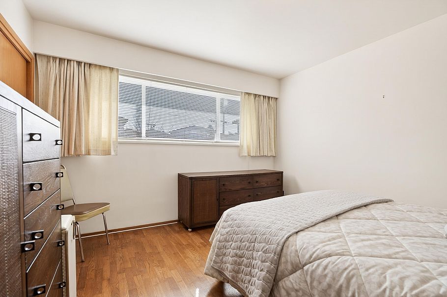 3180 E 3rd Avenue Vancouver, BC - 17