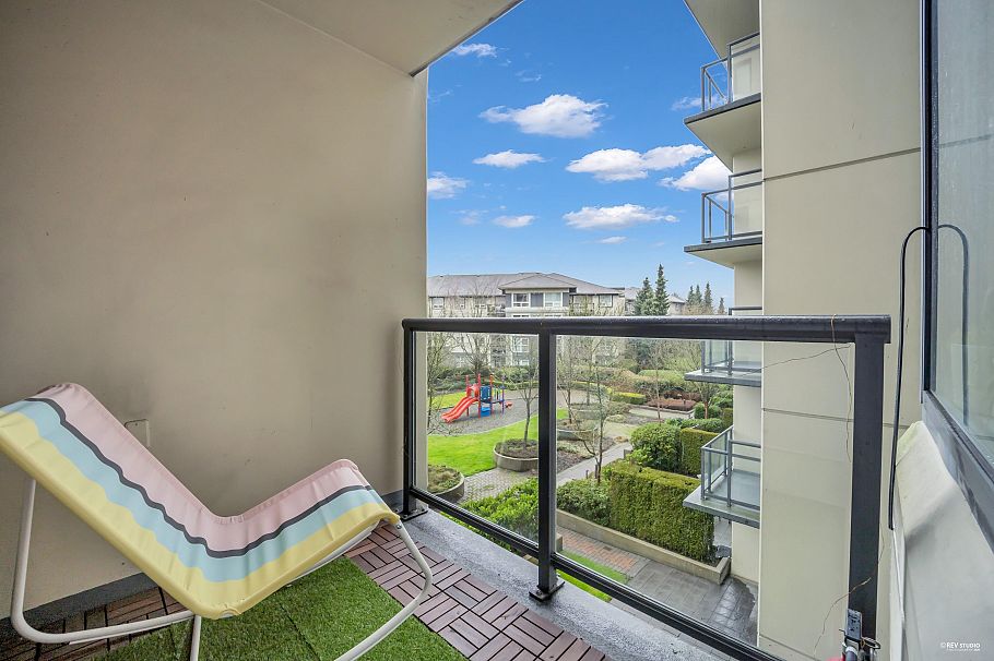 308 3588 Crowley Drive Vancouver, BC - 21