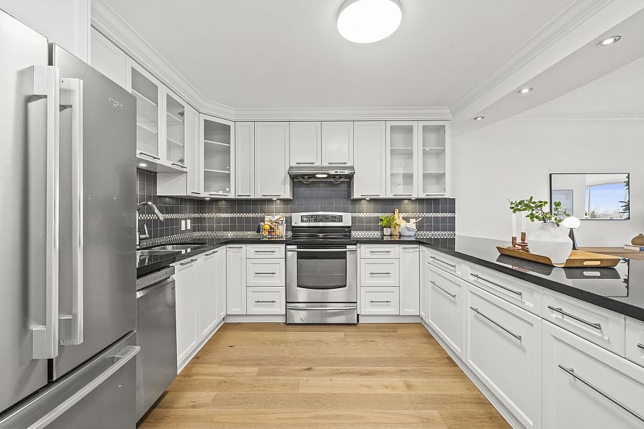 809 518 Moberly Road Vancouver, BC - 12