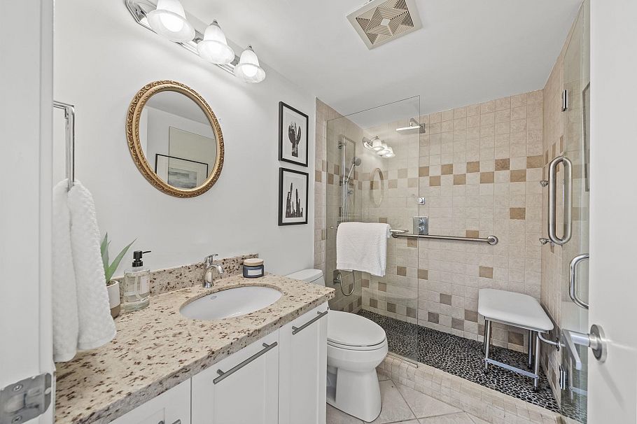 809 518 Moberly Road Vancouver, BC - 25