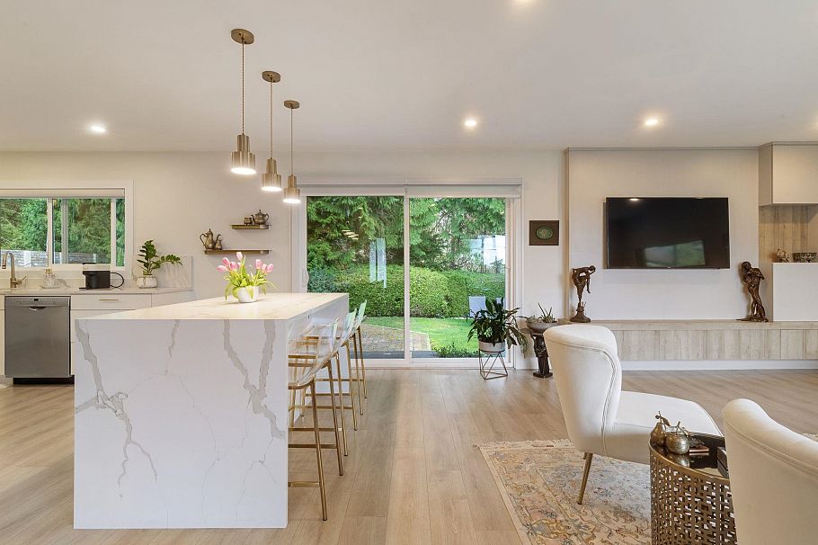 3950 Trenton Place North Vancouver, BC - 1