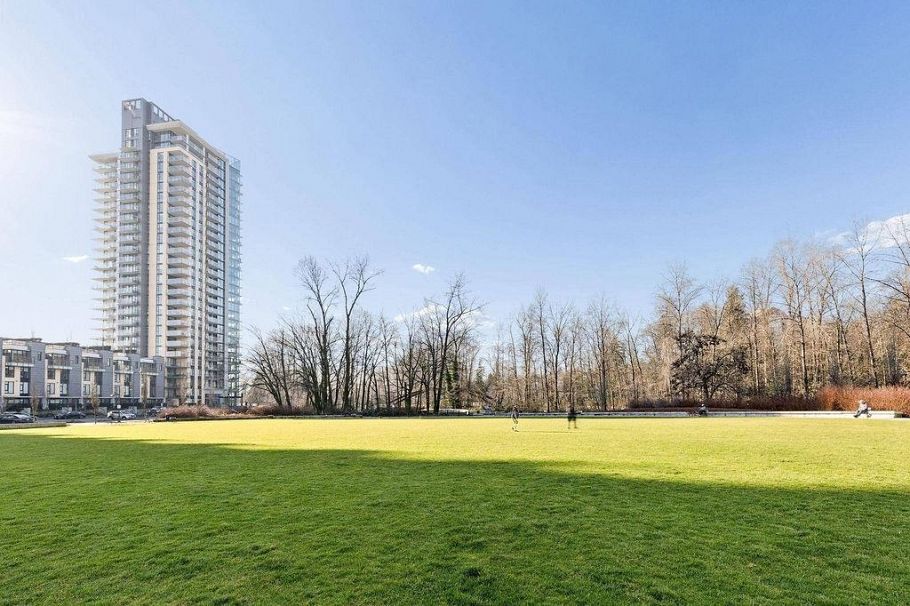 101 1550 Fern Street North Vancouver, BC - 35