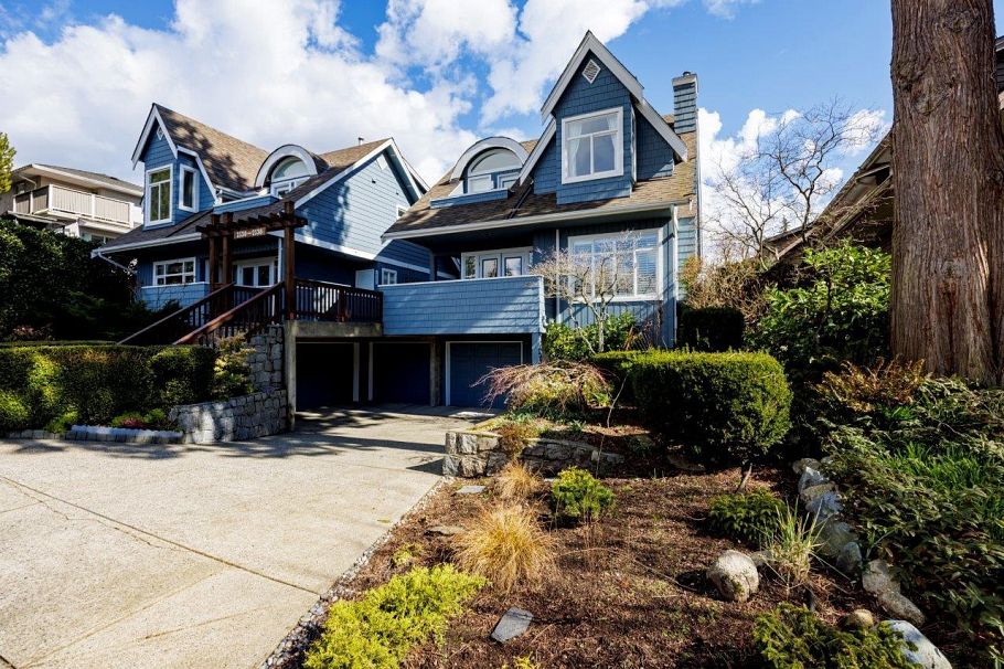 2530 Western Avenue North Vancouver, BC - 3