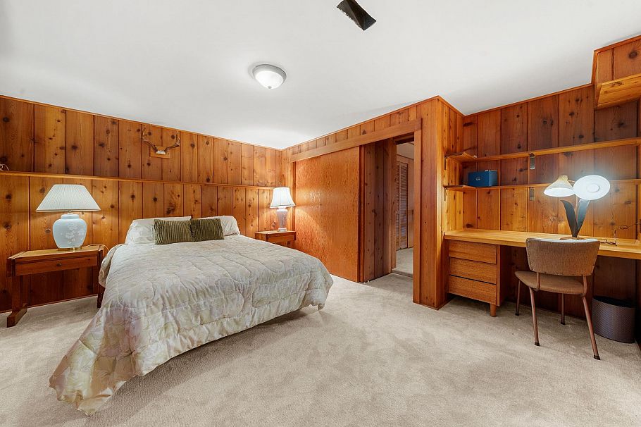 462 W 26th Street North Vancouver, BC - 30