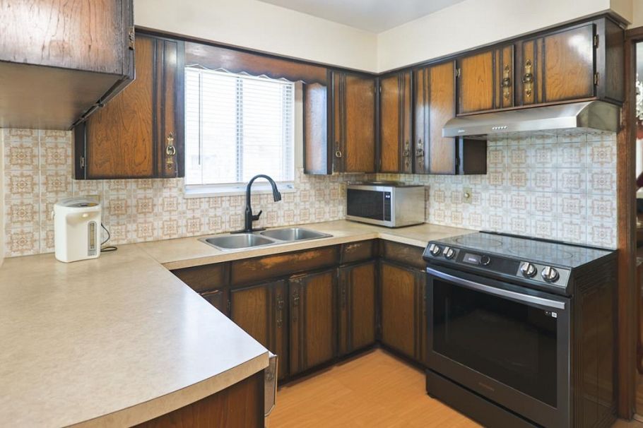 5730 Quebec Street Vancouver, BC - 4