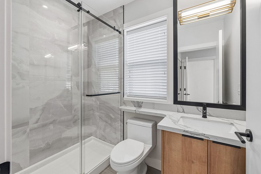 1155 Renfrew Street Vancouver, BC - 17