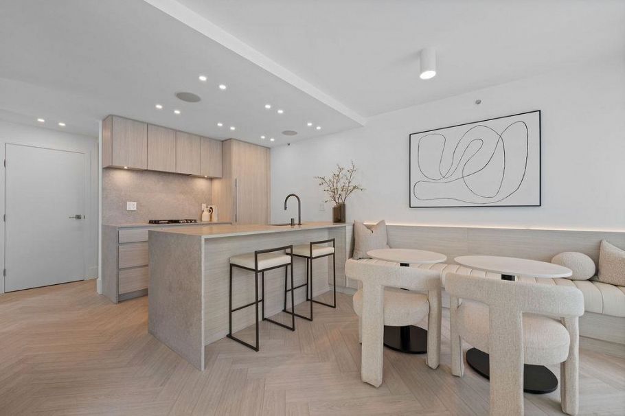 2206 1438 Richards Street Vancouver, BC - 1