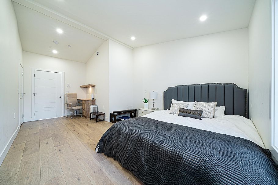 1 369 E 16th Avenue Vancouver, BC - 15