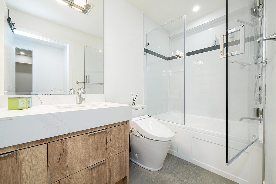 1 369 E 16th Avenue Vancouver, BC - 28