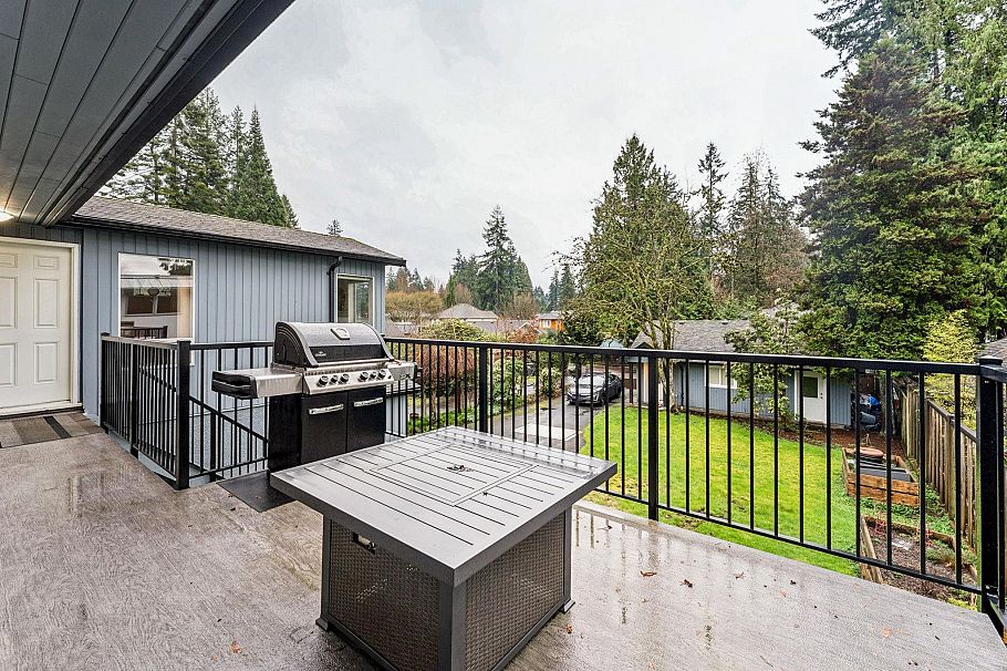 1187 W 23 Street North Vancouver, BC - 22