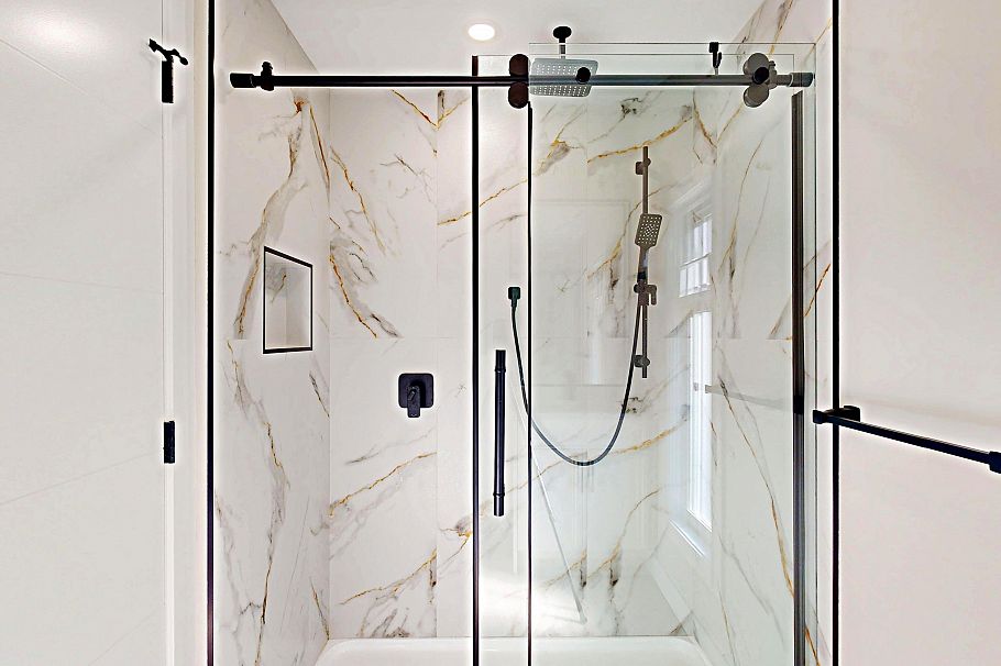 4545 Strathcona Road North Vancouver, BC - 23