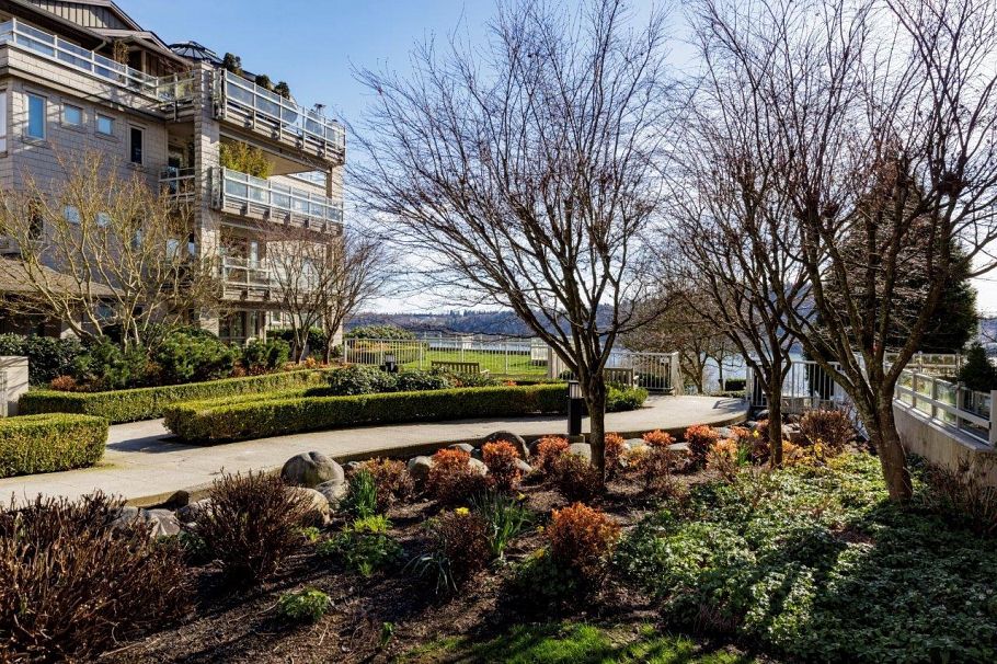 208 560 Raven Woods Drive North Vancouver, BC - 22