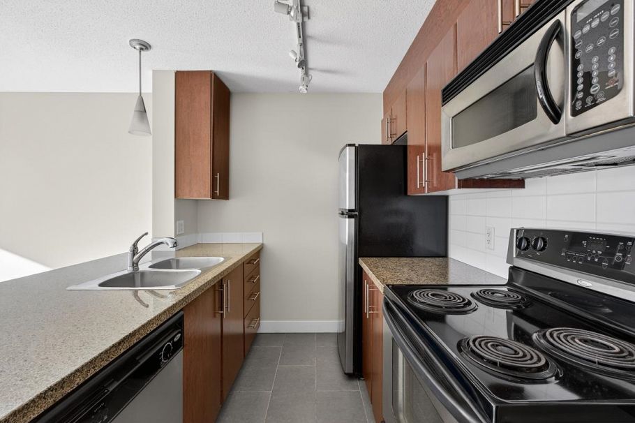 1203 688 ABBOTT STREET, Vancouver BC V6B 0B9 Vancouver, BC - 2