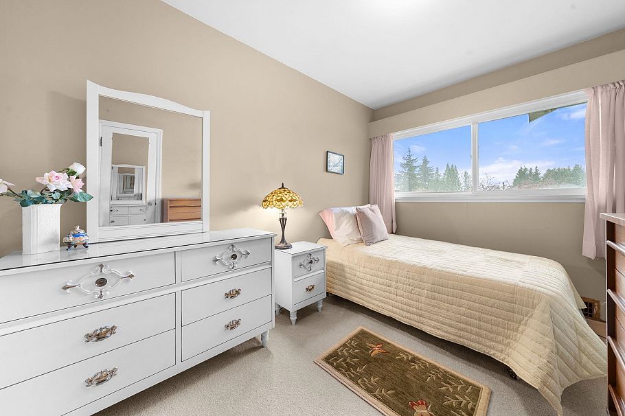 462 W 26th Street North Vancouver, BC - 22