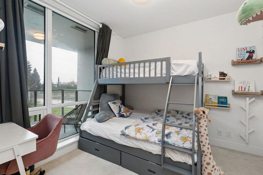 101 1550 Fern Street North Vancouver, BC - 19