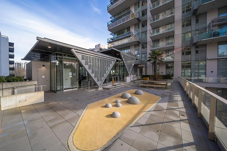 901 1180 Broughton Street Vancouver, BC - 24