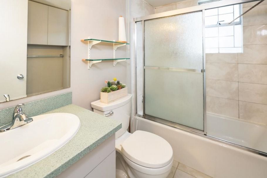 5730 Quebec Street Vancouver, BC - 15