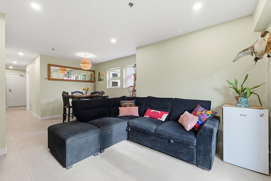 104 828 W 14th Avenue Vancouver, BC - 9