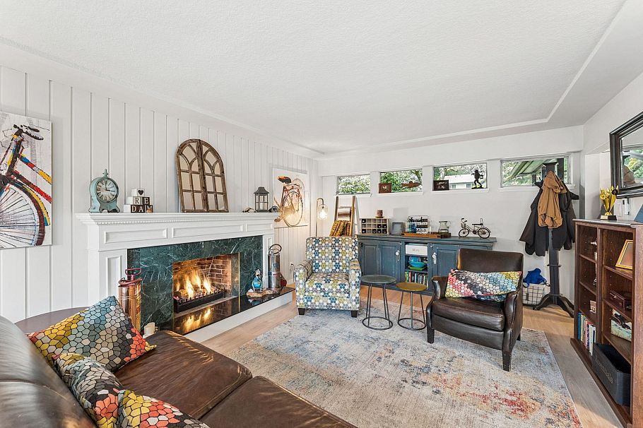 1187 W 23 Street North Vancouver, BC - 7