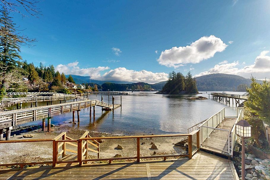 4545 Strathcona Road North Vancouver, BC - 2