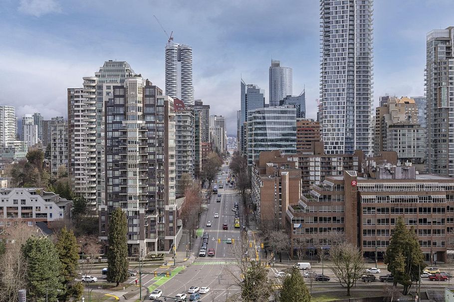 2005 1000 Beach Avenue Vancouver, BC - 10