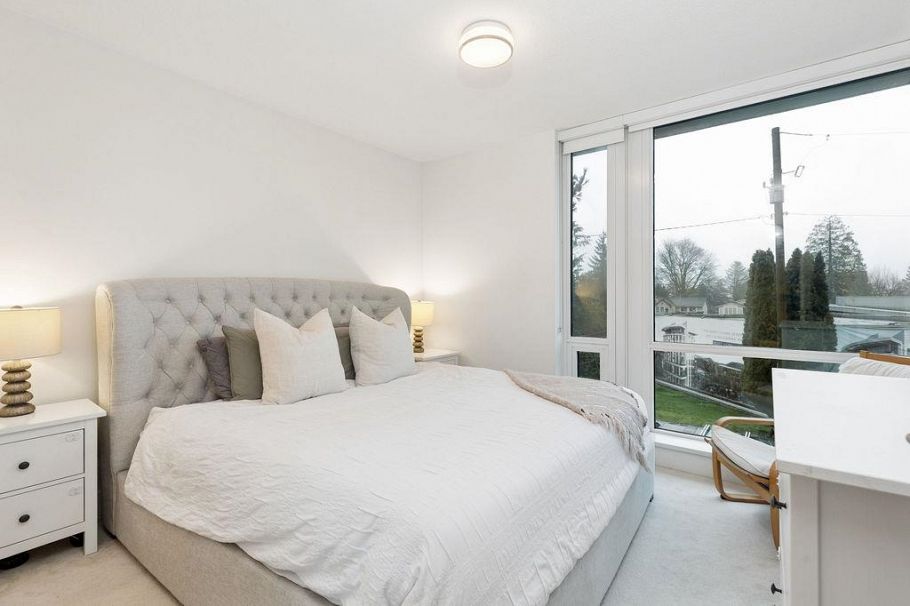 101 1550 Fern Street North Vancouver, BC - 15