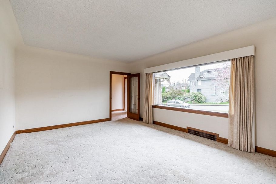 2715 W 31st Avenue Vancouver, BC - 8