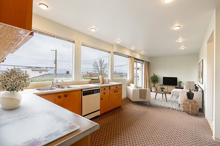 2715 W 31st Avenue Vancouver, BC - 6