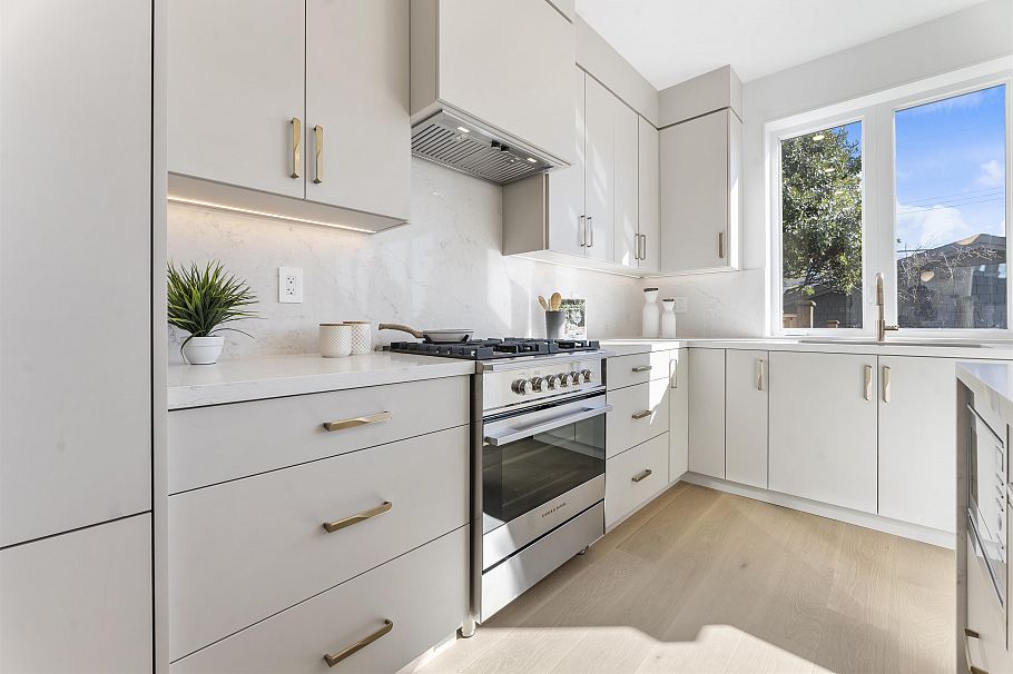 2 2138 W 48th Avenue Vancouver, BC - 10