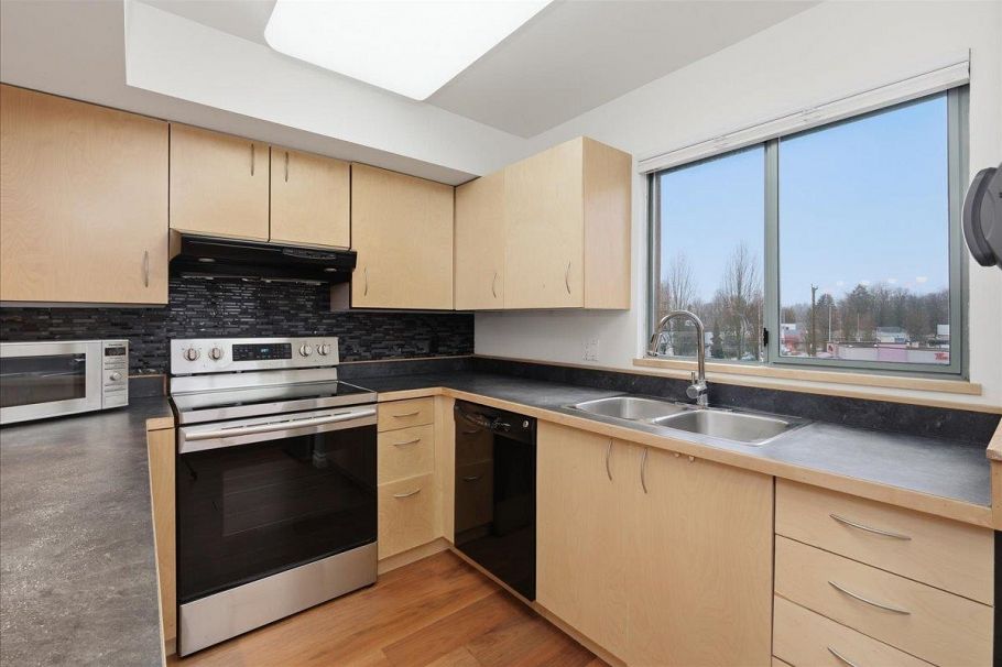 306 223 Mountain Highway North Vancouver, BC - 14