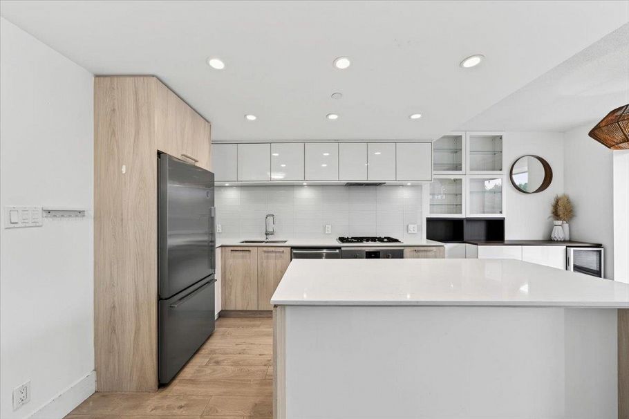 610 680 Seylynn Crescent North Vancouver, BC - 4