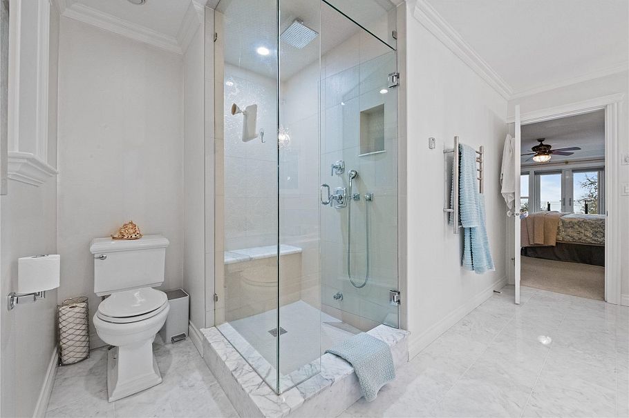 226 Wooddale Road North Vancouver, BC - 20