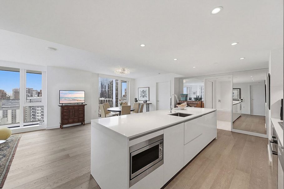 1909 1111 Richards Street Vancouver, BC - 13