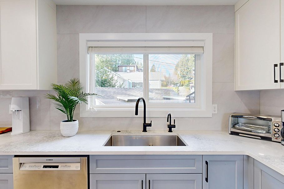 4545 Strathcona Road North Vancouver, BC - 12