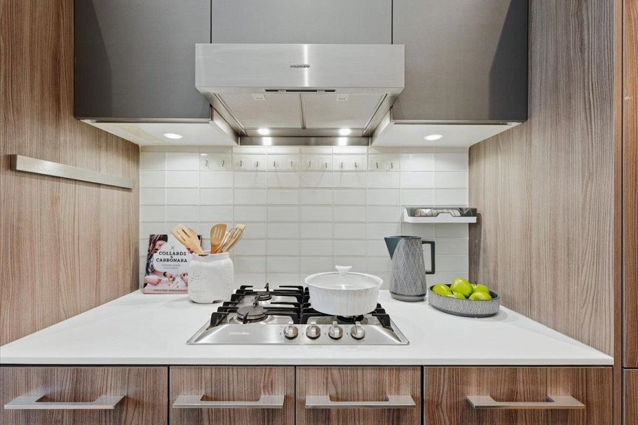 107 2221 E 30th Avenue Vancouver, BC - 5