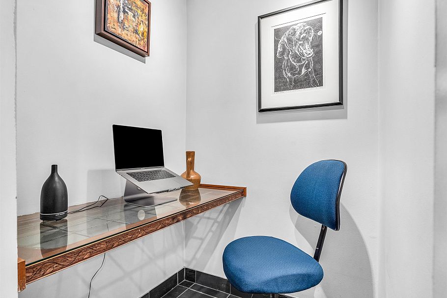 204 3020 Quebec Street Vancouver, BC - 5