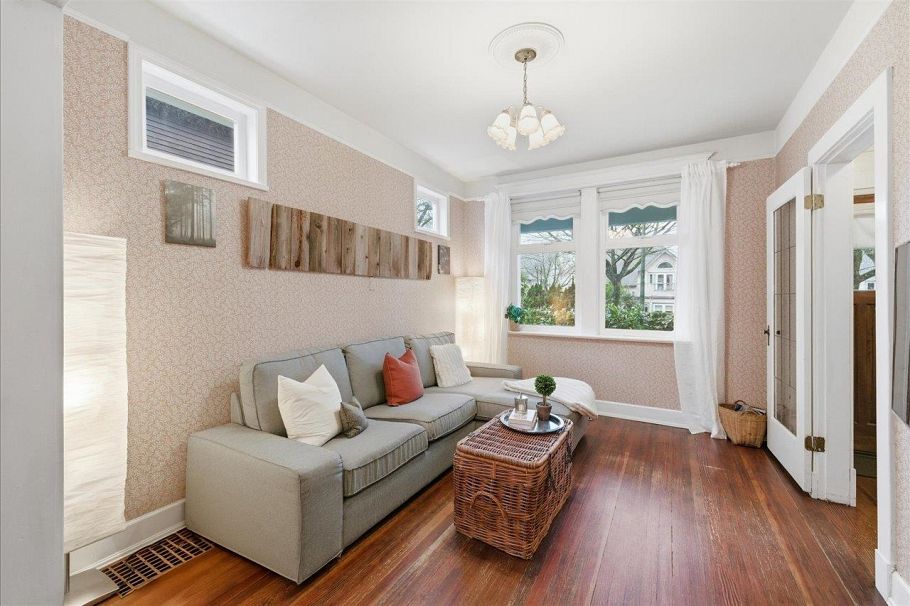 2232 W 14th Avenue Vancouver, BC - 6