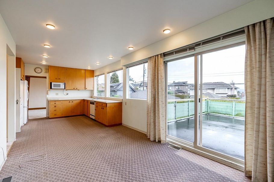 2715 W 31st Avenue Vancouver, BC - 12