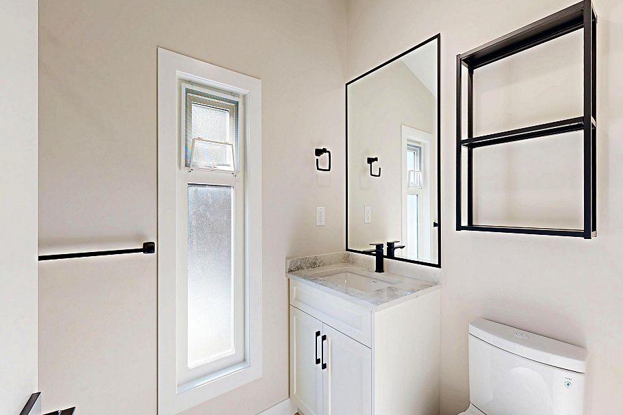 4545 Strathcona Road North Vancouver, BC - 21