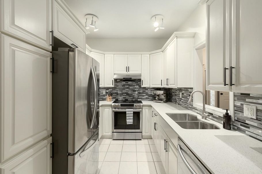 PH2 2577 Willow Street Vancouver, BC - 4