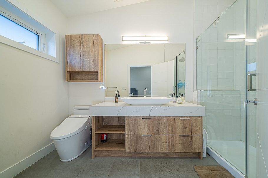 1 369 E 16th Avenue Vancouver, BC - 19