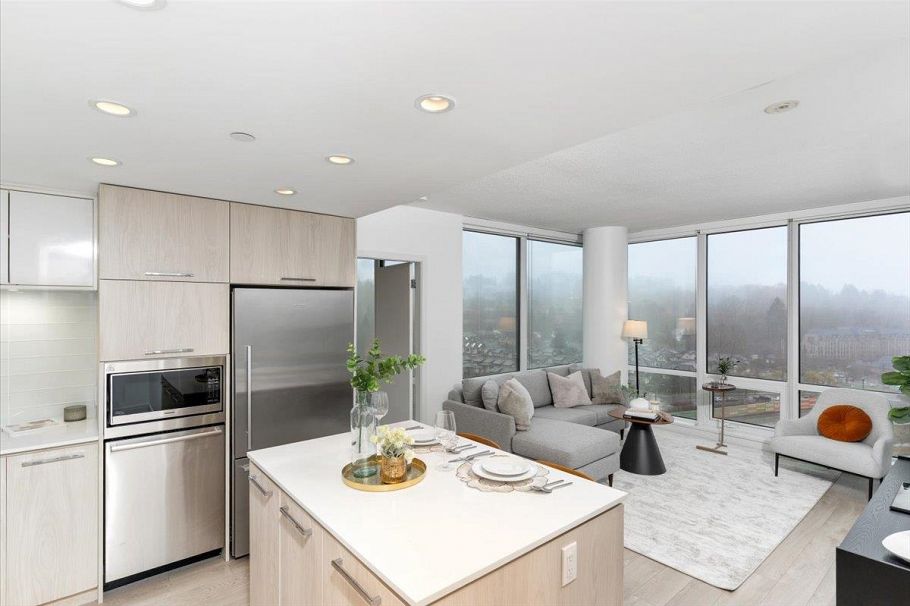 1402 680 Seylynn Crescent North Vancouver, BC - 1