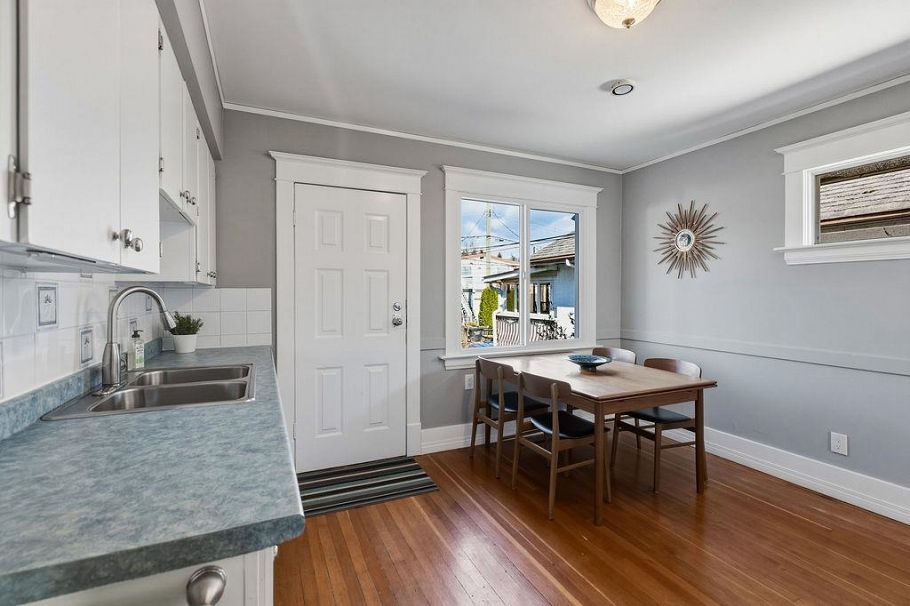 2867 E Georgia Street Vancouver, BC - 10