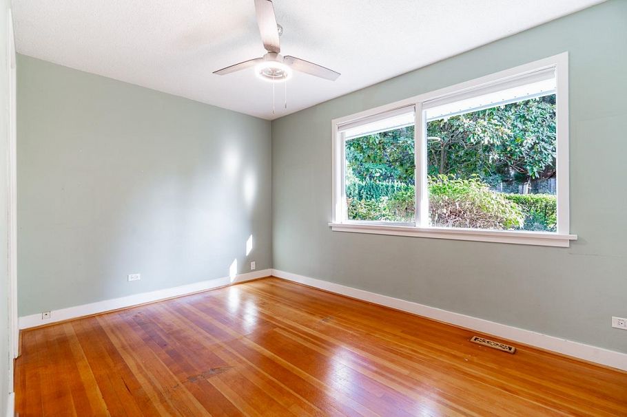 3084 Paisley Road North Vancouver, BC - 25