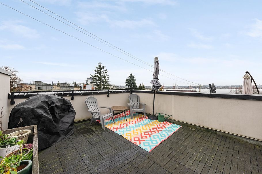 147 St. Patricks Avenue North Vancouver, BC - 28